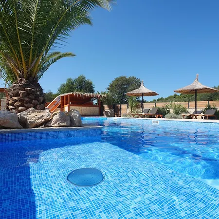 Lojena - Luxury Getaway With Jacuzzi 007 * Murter