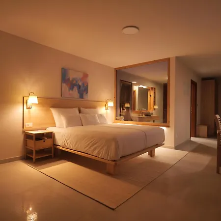 Lojena - Luxury Getaway With Jacuzzi 007